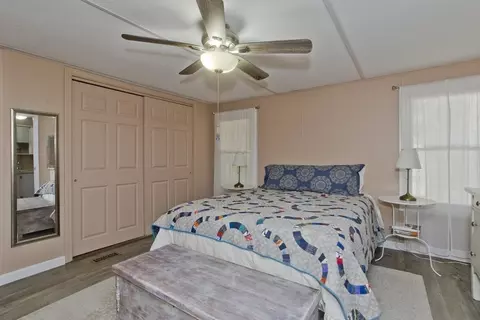 129 Pine Ave, Sturbridge, MA 01566 photo 20