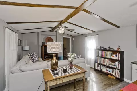 129 Pine Ave, Sturbridge, MA 01566 photo 15