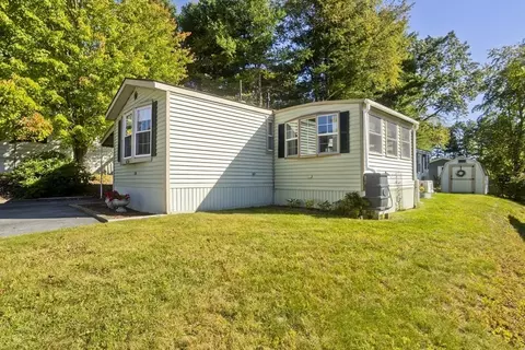 129 Pine Ave, Sturbridge, MA 01566 photo 3