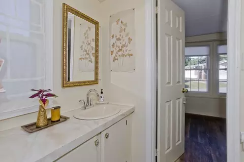 129 Pine Ave, Sturbridge, MA 01566 photo 29