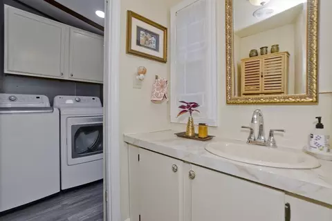 129 Pine Ave, Sturbridge, MA 01566 photo 31