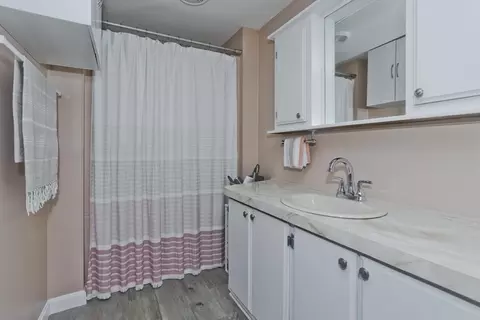 129 Pine Ave, Sturbridge, MA 01566 photo 23