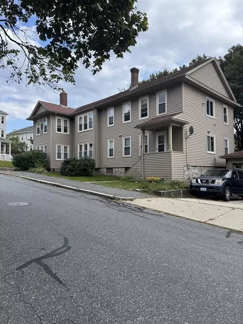 93-95 Plantation St, Worcester, MA 01604