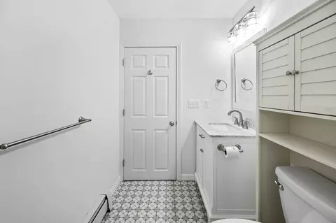 Bath - 57 Appleton Rd, Auburn, MA 01501 photo 3 of 5