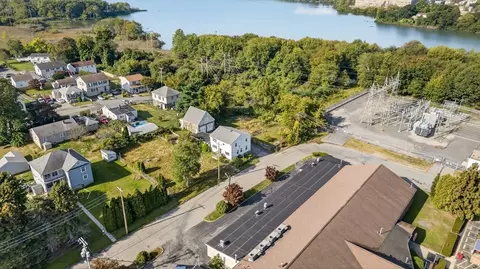 View/Area - 15 Star St, Fall River, MA 02724 photo 2 of 15