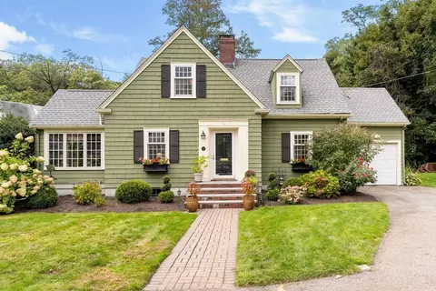 18 Morton Rd, Arlington, MA 02476