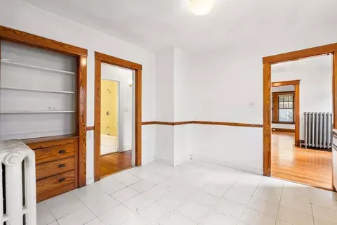 Entry Way - 78 Everett St, Arlington, MA 02474 photo 2 of 4