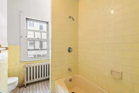 Bath - 78 Everett St, Arlington, MA 02474 photo 1 of 2