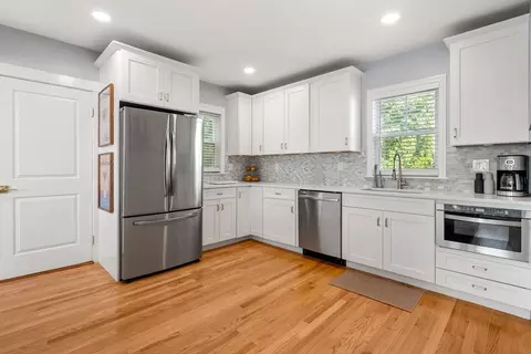 26 Clark St, Danvers, MA 01923 photo 15