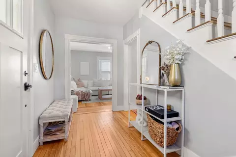 26 Clark St, Danvers, MA 01923 photo 3