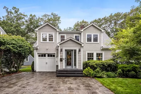 83 Payson Rd, Chestnut Hill, MA 02467
