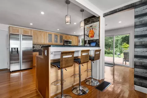 83 Payson Rd, Chestnut Hill, MA 02467 photo 8