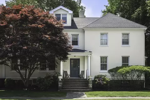 619 Hale St #4, Beverly, MA 01915