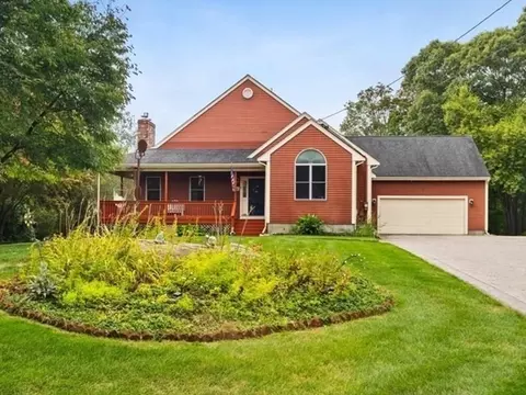 1 Faria Farm Rd, Berkley, MA 02779