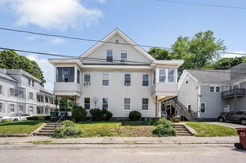 64-66 Hanks St, Lowell, MA 01852