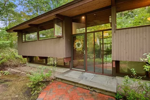 4 Plum Hill Rd, Manchester, MA 01944