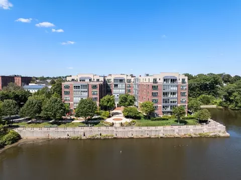 88 Wharf St #511, Milton, MA 02186