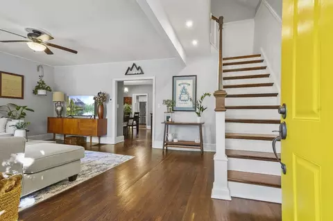 90 Washington St, Reading, MA 01867 photo 2