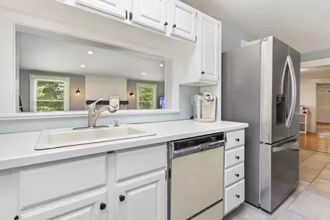266 West St, Reading, MA 01867 photo 9