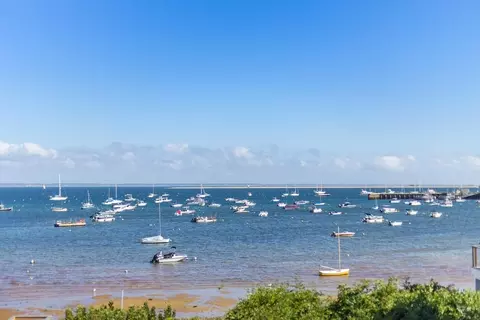 155 Commercial St UNIT 4, Provincetown, MA 02657