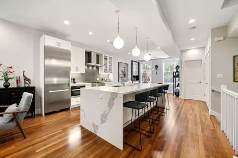 20 Dwight St #2, Boston, MA 02118