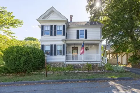 1 Spencer St, Middleboro, MA 02346