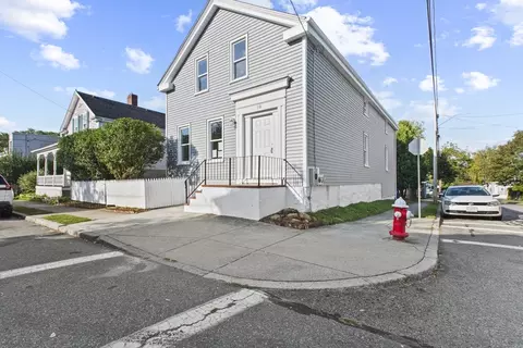 19 Shawmut Ave, New Bedford, MA 02740