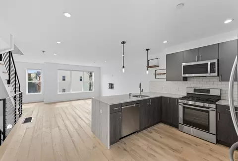 27 Carter St #2, Everett, MA 02149 photo 5