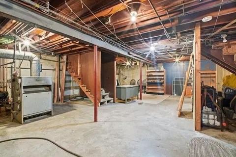 320 Fairview Ave, Chicopee, MA 01013 photo 35
