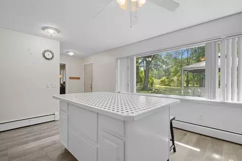 320 Fairview Ave, Chicopee, MA 01013 photo 12