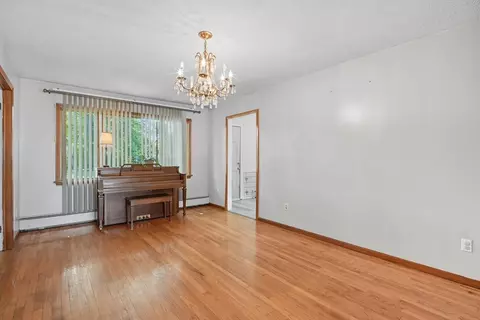 320 Fairview Ave, Chicopee, MA 01013 photo 9