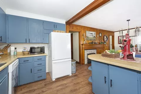 11 Myrtle Rd, Gardner, MA 01440 photo 3