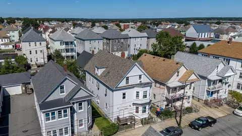 203-205 Tinkham St, New Bedford, MA 02746