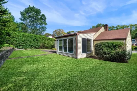 11 May St, Marblehead, MA 01945 photo 19