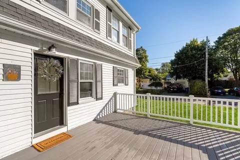 Exterior - 136 Marion Rd, Wareham, MA 02571 photo 7 of 11