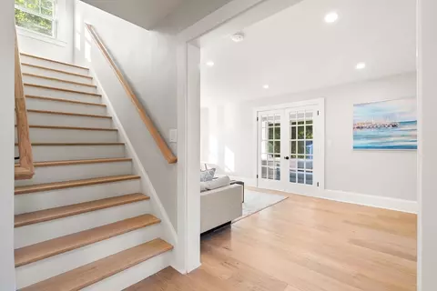Entry Way - 136 Marion Rd, Wareham, MA 02571 photo 3 of 4