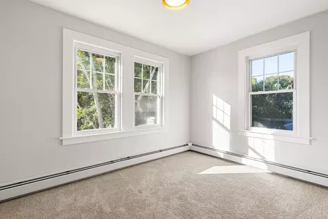 Bedroom - 136 Marion Rd, Wareham, MA 02571 photo 4 of 5