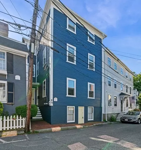 29 Front St #1, Marblehead, MA 01945 photo 2