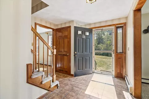 17 Taft Rd, Sterling, MA 01564 photo 3