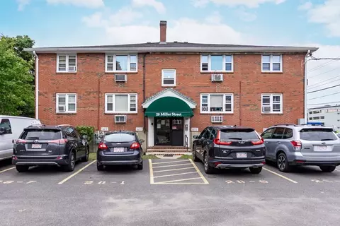 28 Miller St #8, Quincy, MA 02169