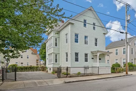 95 Bonney St, New Bedford, MA 02740