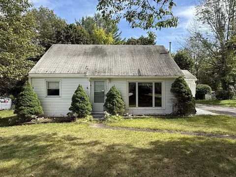 473 Pleasant St, Leicester, MA 01524