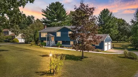14 Blanchard St, Andover, MA 01810