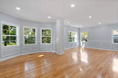 98 Carroll St #98, Watertown, MA 02472