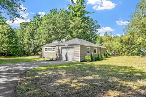 Exterior - 32 Main St, Townsend, MA 01469 photo 11 of 12
