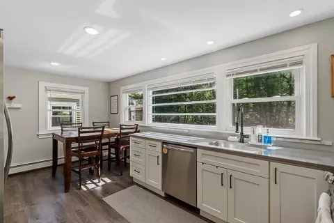 Kitchen - 32 Main St, Townsend, MA 01469 photo 3 of 4