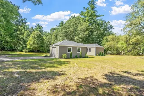 Exterior - 32 Main St, Townsend, MA 01469 photo 10 of 12
