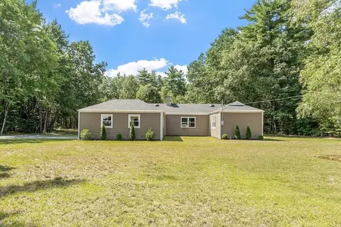 32 Main St, Townsend, MA 01469