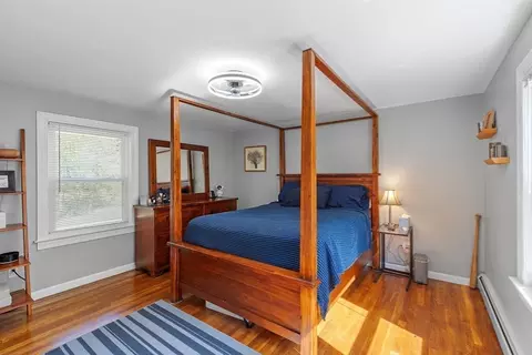 Bedroom - 32 Main St, Townsend, MA 01469 photo 1 of 6