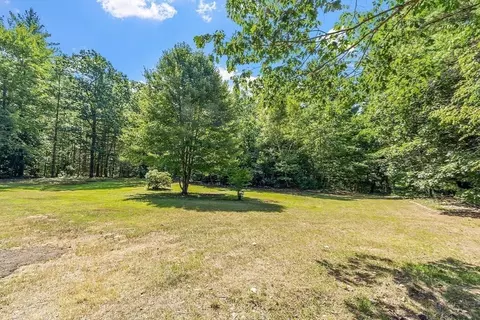 Exterior - 32 Main St, Townsend, MA 01469 photo 6 of 12